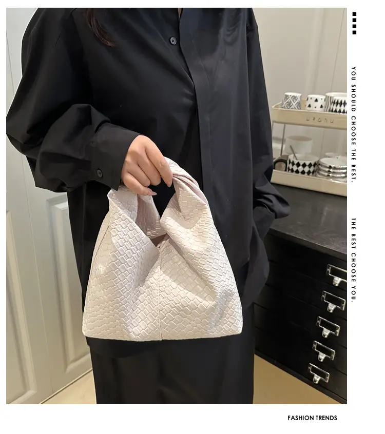 White Woven Shoulder Bag Large Capacity Soft Leather — feature 1