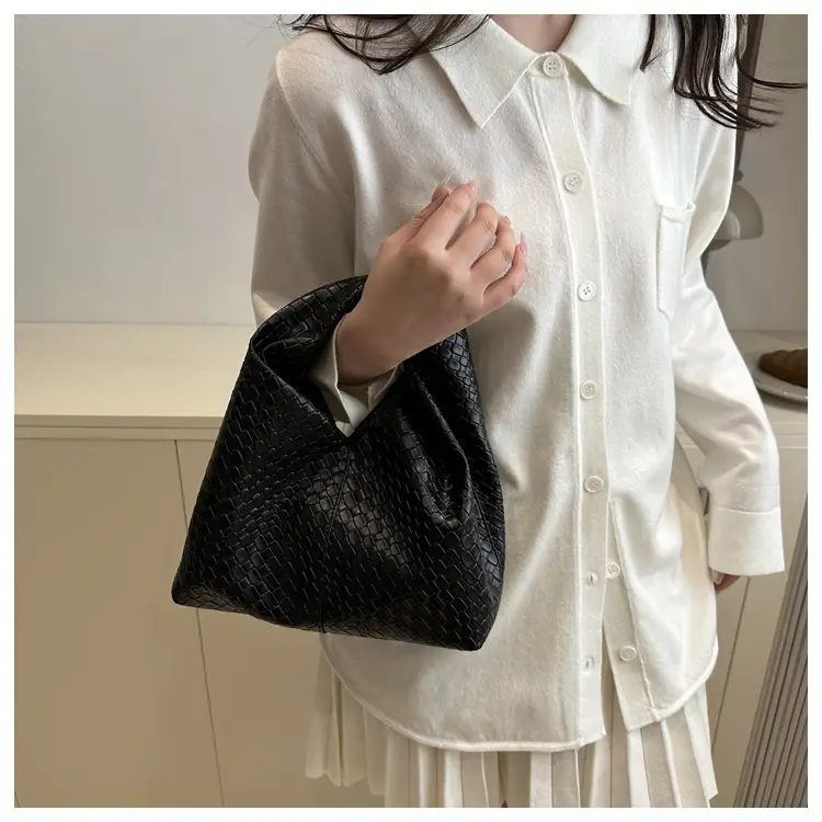 White Woven Shoulder Bag Large Capacity Soft Leather — feature 13
