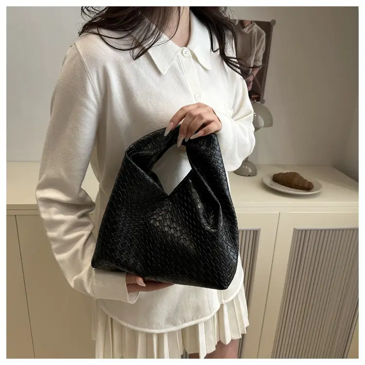 White Woven Shoulder Bag Large Capacity Soft Leather — feature 14