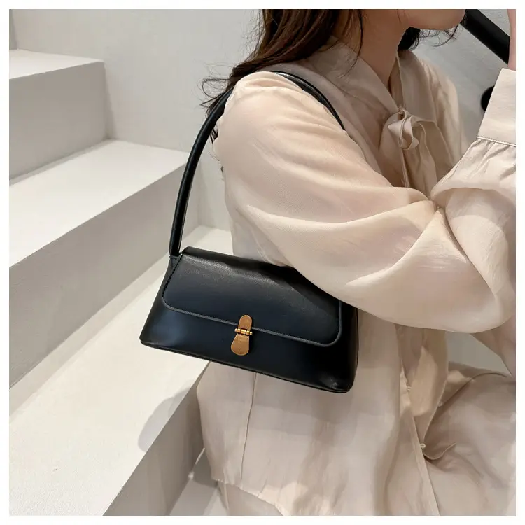 Women's Vintage Niche Leather Shoulder Bag Beige 2025 — feature 14