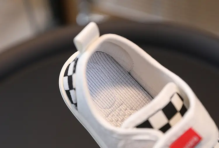 Children's Super Fire Canvas Shoes White Black Slip On — feature 15
