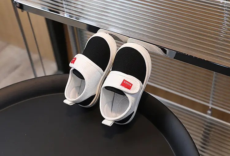 Children's Super Fire Canvas Shoes White Black Slip On — feature 5