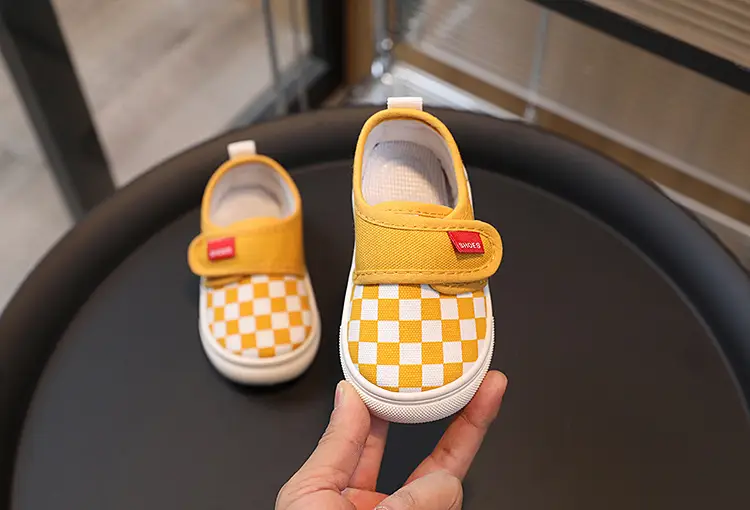 Children's Super Fire Canvas Shoes White Black Slip On — feature 8