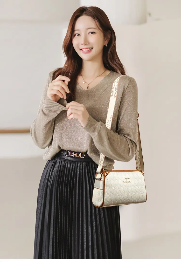 Elegant Rhombic Shoulder Bag with Leather Strap — feature 10