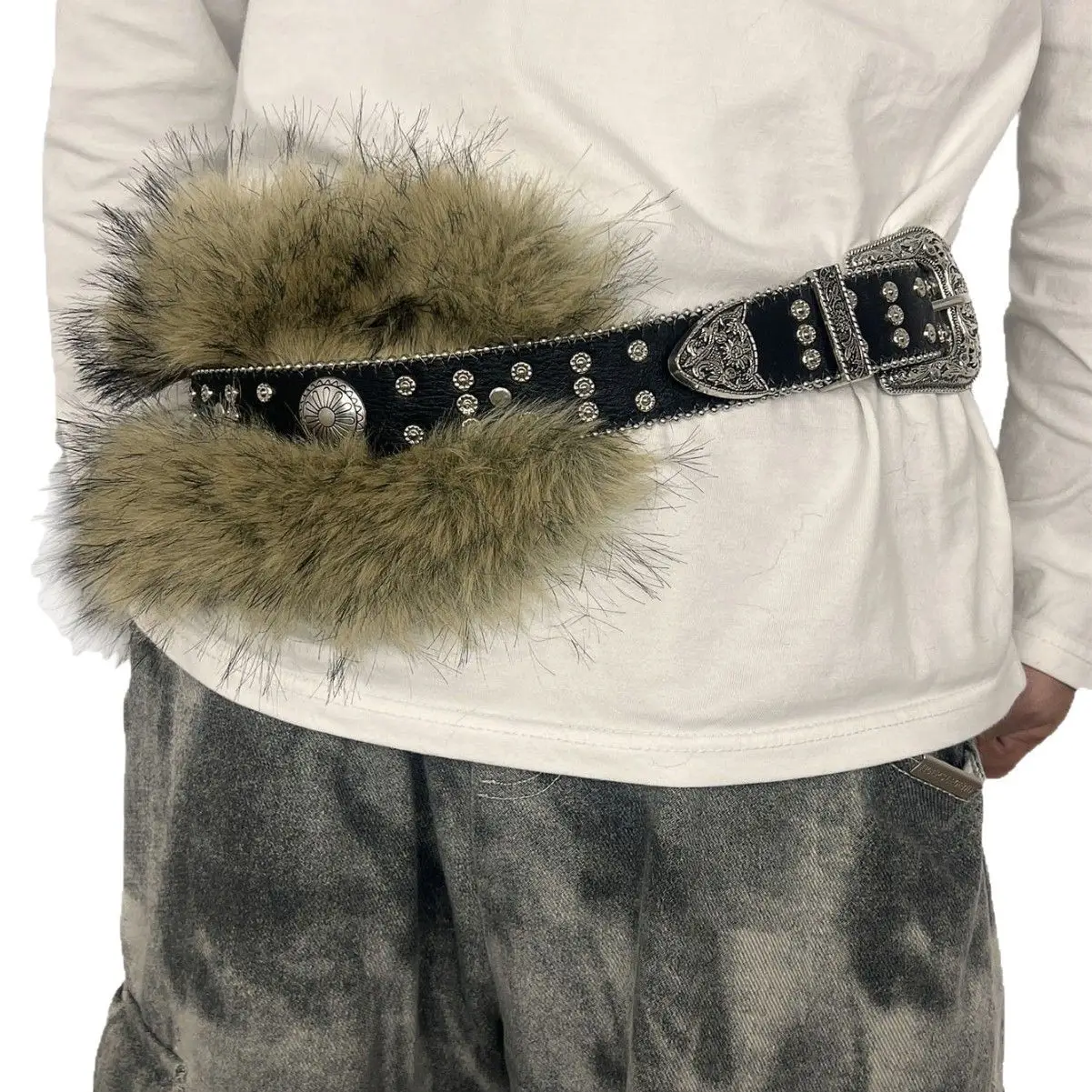 European Mao Mao Belt with Fur Trim and Metal Buckle - Image 6
