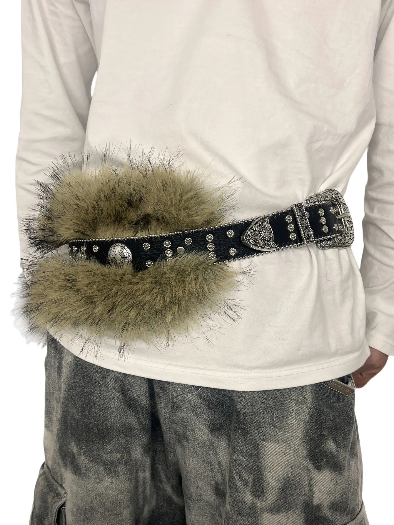European Mao Mao Belt with Fur Trim and Metal Buckle — feature 3