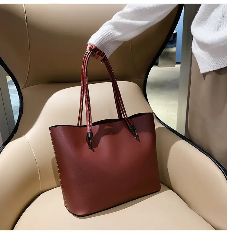 Women European American Retro Tote Bag Large Capacity Stiff Leather — feature 3