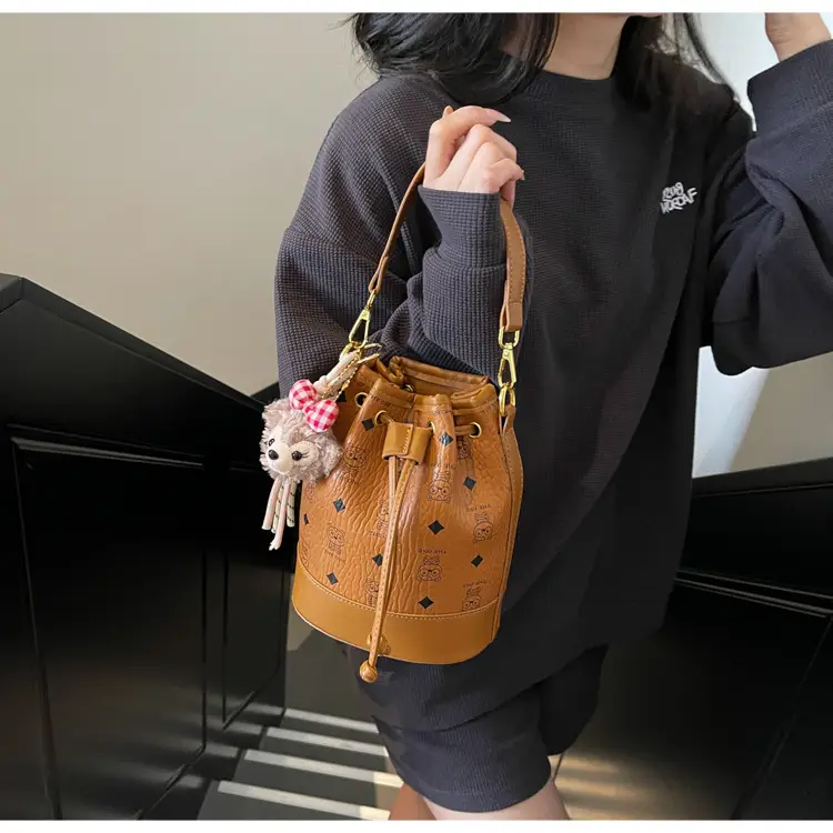 2026 New Niche Drawstring Bucket Bag with Printed Design — feature 10