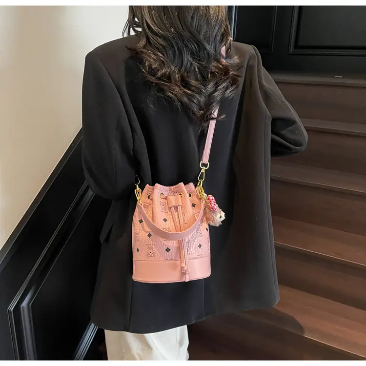 2026 New Niche Drawstring Bucket Bag with Printed Design — feature 11
