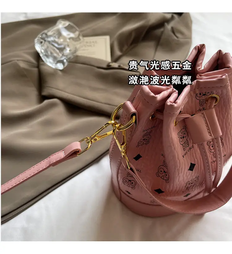 2026 New Niche Drawstring Bucket Bag with Printed Design — feature 14