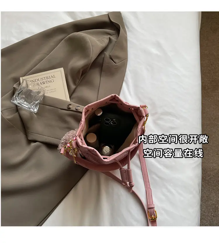 2026 New Niche Drawstring Bucket Bag with Printed Design — feature 16