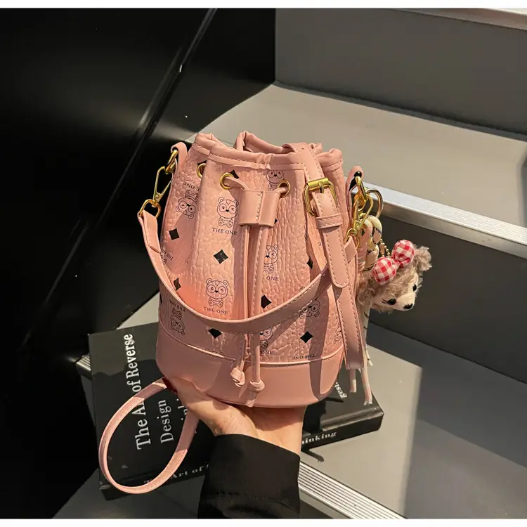 2026 New Niche Drawstring Bucket Bag with Printed Design — feature 8