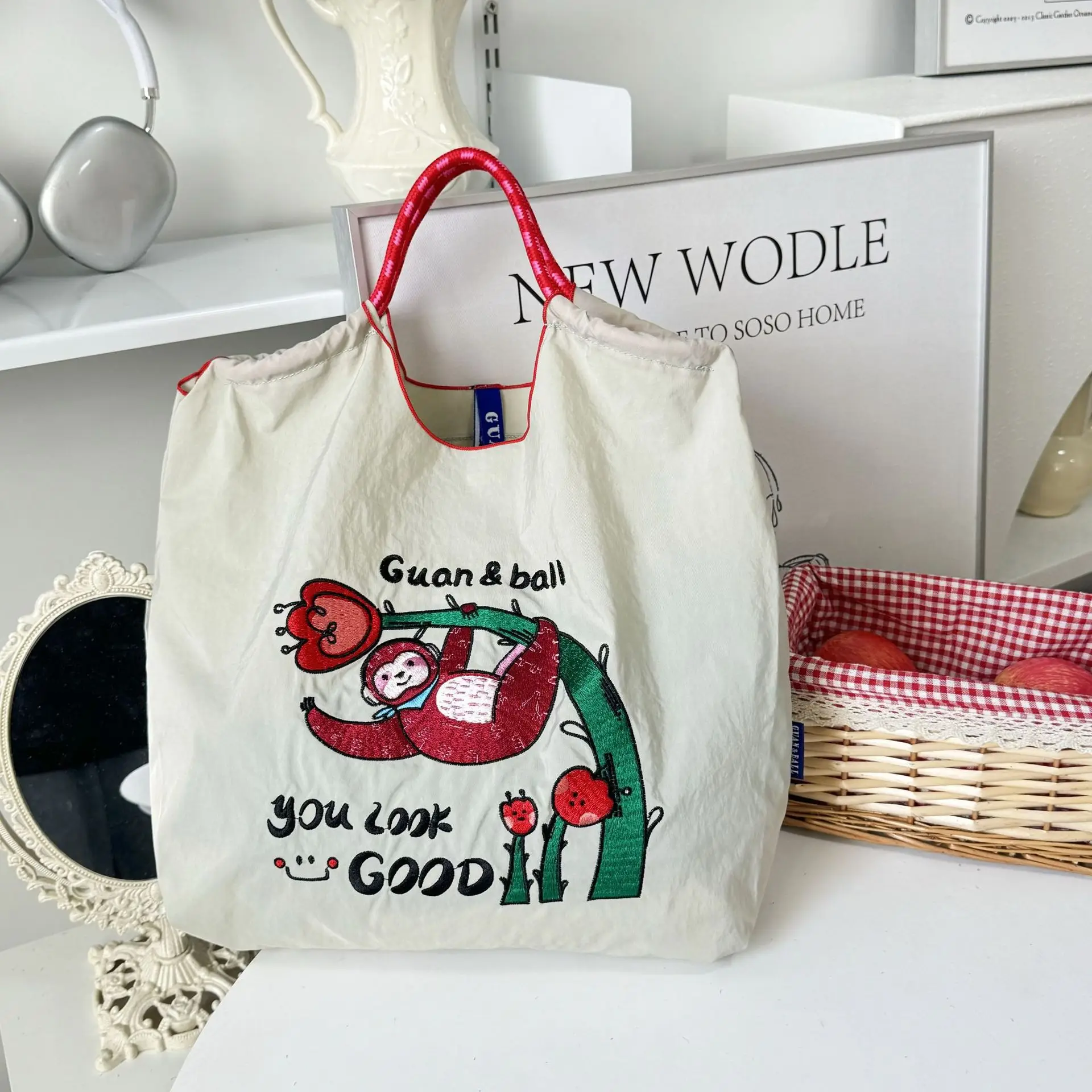 Celebrity Cartoon Eco-Friendly Nylon Shoulder Bag Women — feature 9