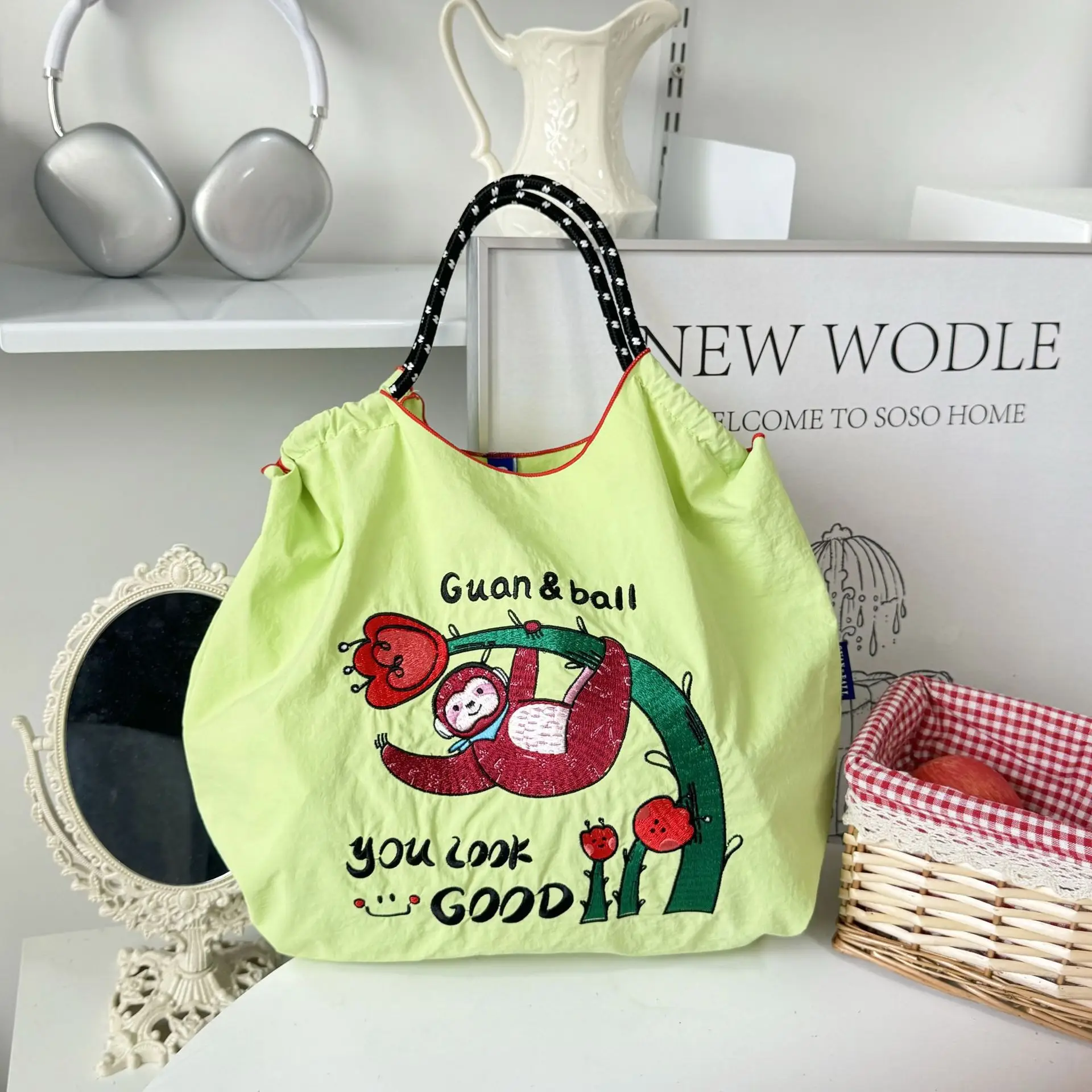Celebrity Cartoon Eco-Friendly Nylon Shoulder Bag Women - Image 5