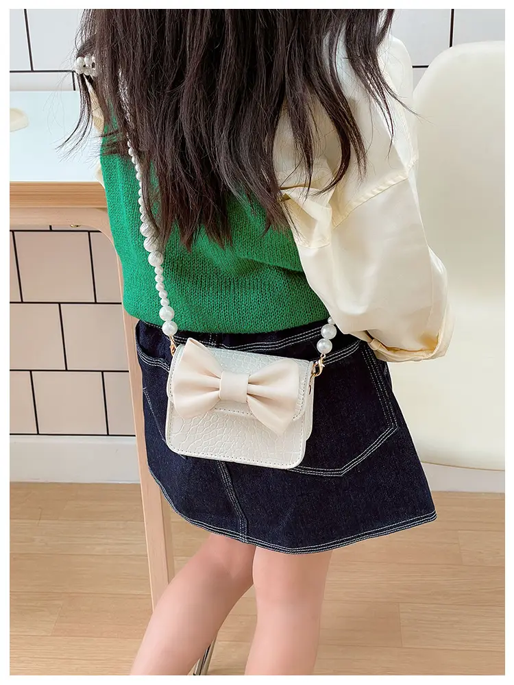 Girls Bow Crossbody Bag Green White Pearl Chain Shoulder Crossbody — feature 11