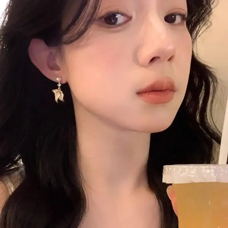 Pearl Fish Tail Tassel Earrings Women's 2025 New Style — feature 2