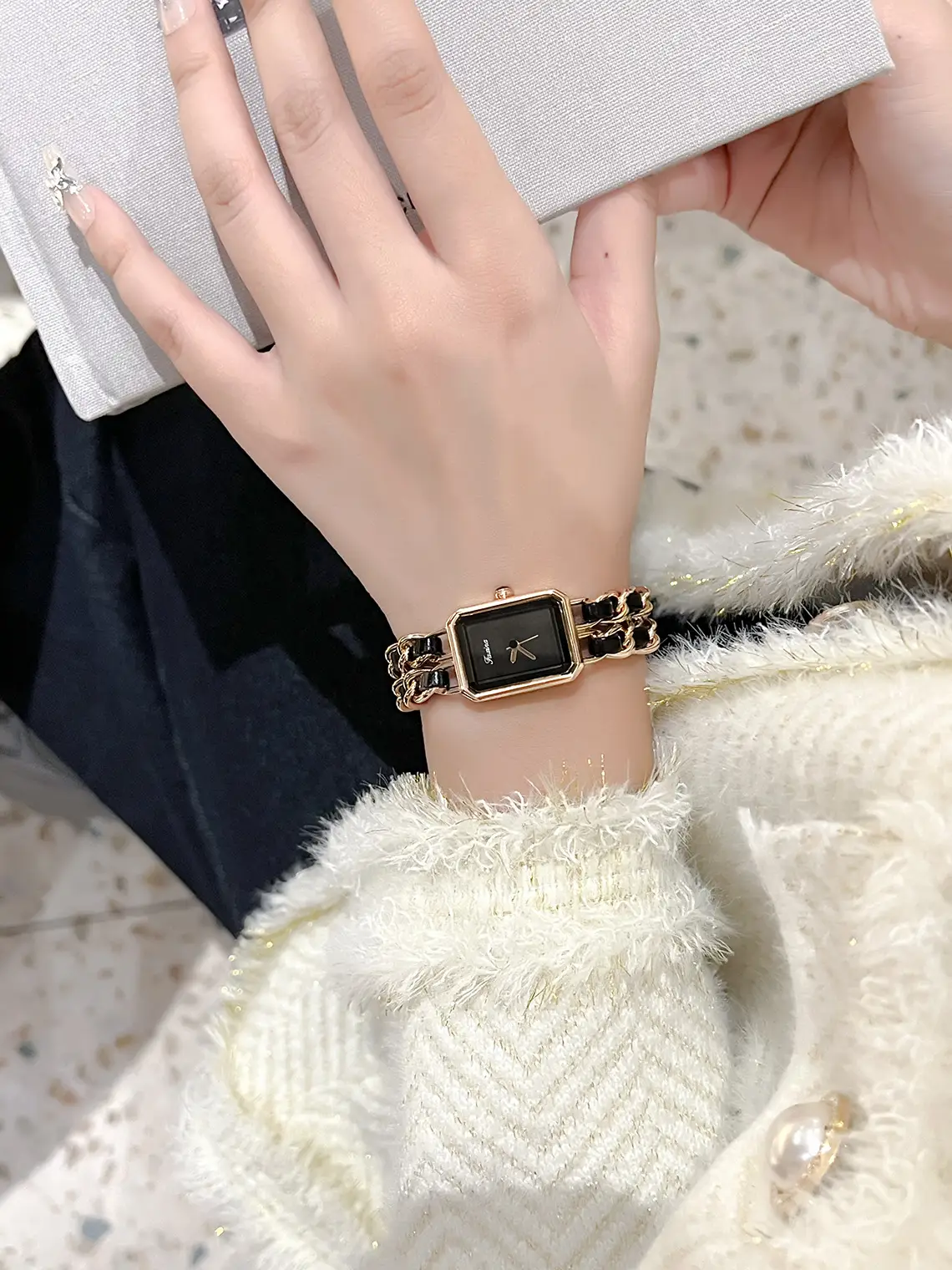 Gold Square Watch for Women Waterproof Cross-border — feature 6