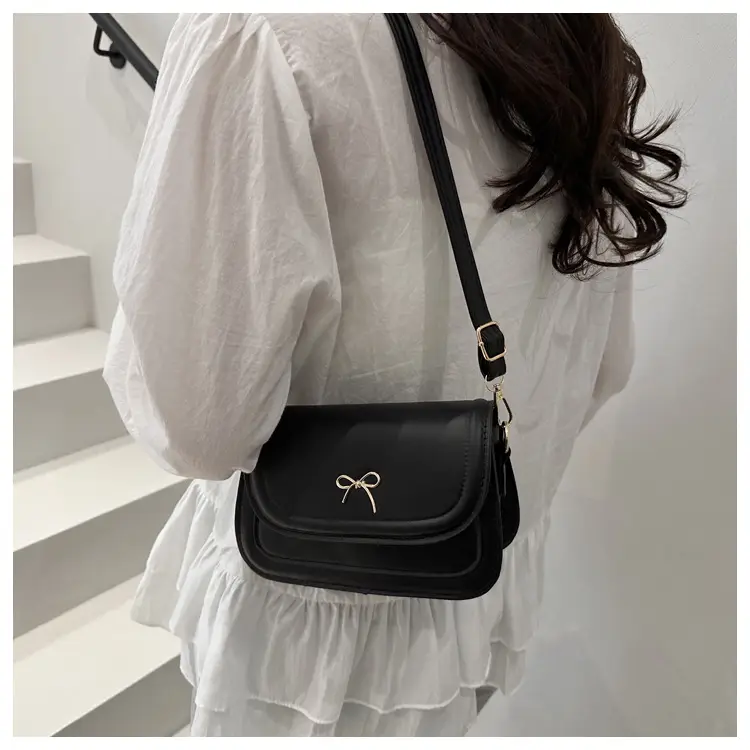 White Bow Crossbody Bag for Women 2025 — feature 10
