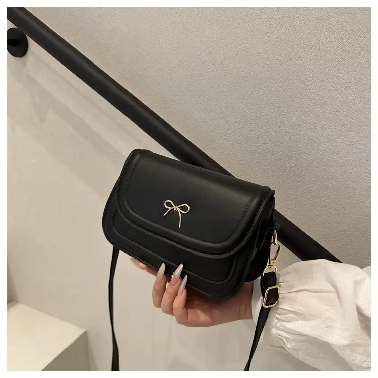 White Bow Crossbody Bag for Women 2025 — feature 12