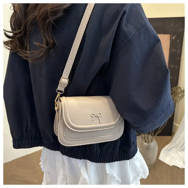 White Bow Crossbody Bag for Women 2025 — feature 15