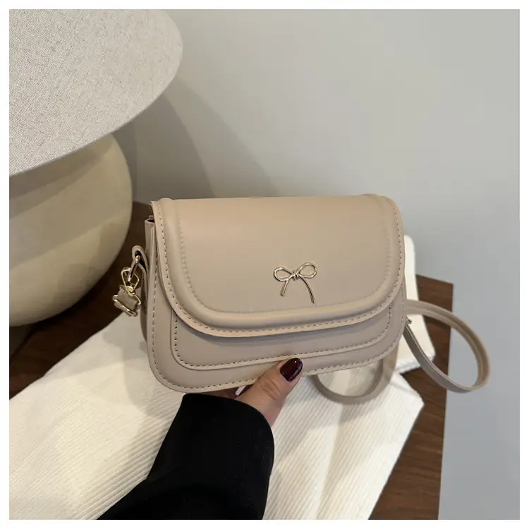 White Bow Crossbody Bag for Women 2025 — feature 22