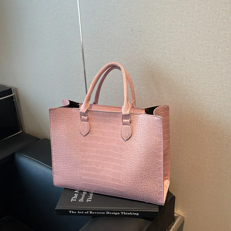 2025 Brown Crocodile Texture Shoulder Bag for Women