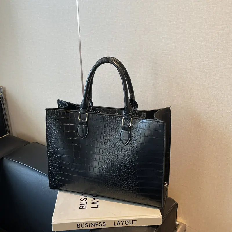2025 Brown Crocodile Texture Shoulder Bag for Women