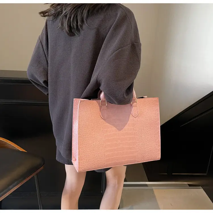 2025 Brown Crocodile Texture Shoulder Bag for Women — feature 14