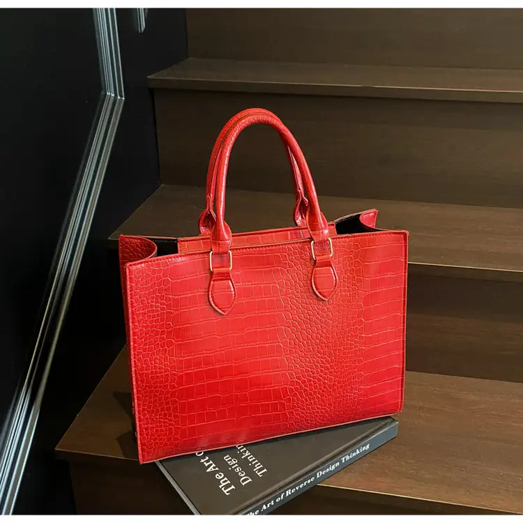 2025 Brown Crocodile Texture Shoulder Bag for Women — feature 19