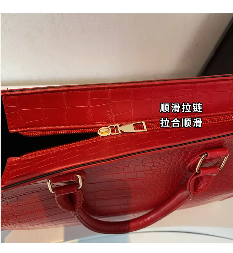 2025 Brown Crocodile Texture Shoulder Bag for Women — feature 2