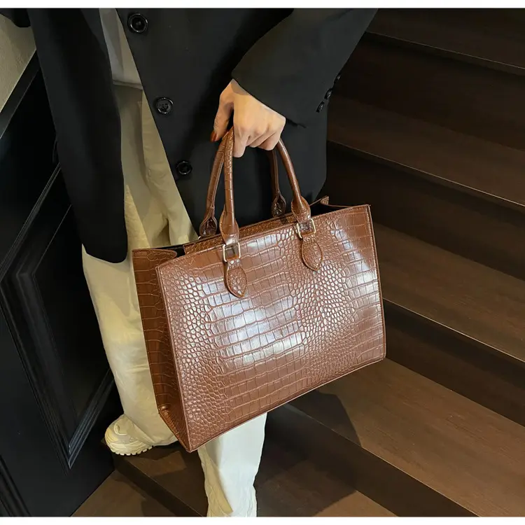 2025 Brown Crocodile Texture Shoulder Bag for Women — feature 7