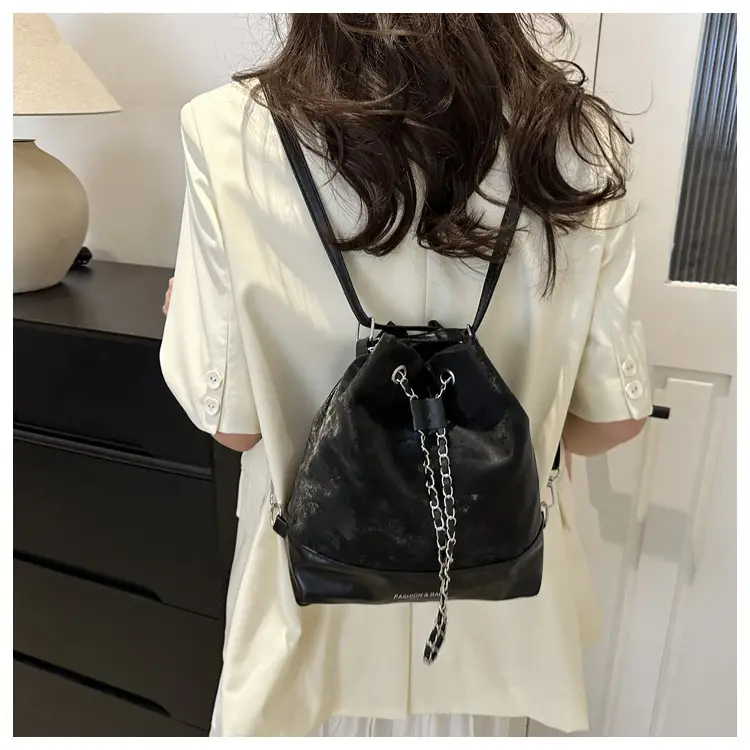 Pink Chain Zip Shoulder Bag for Women 2024 — feature 13