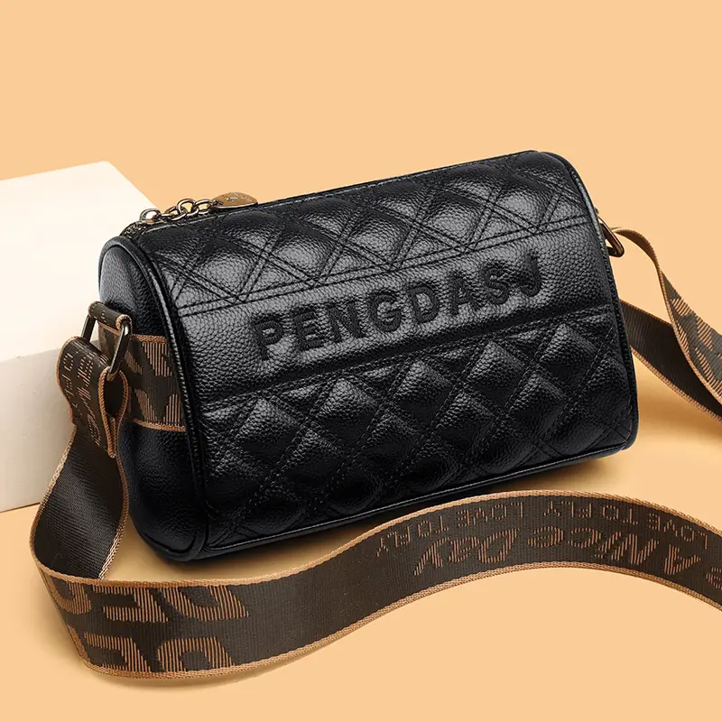 Lingge Double Bread Embroidery Shoulder Bag Black - Image 4