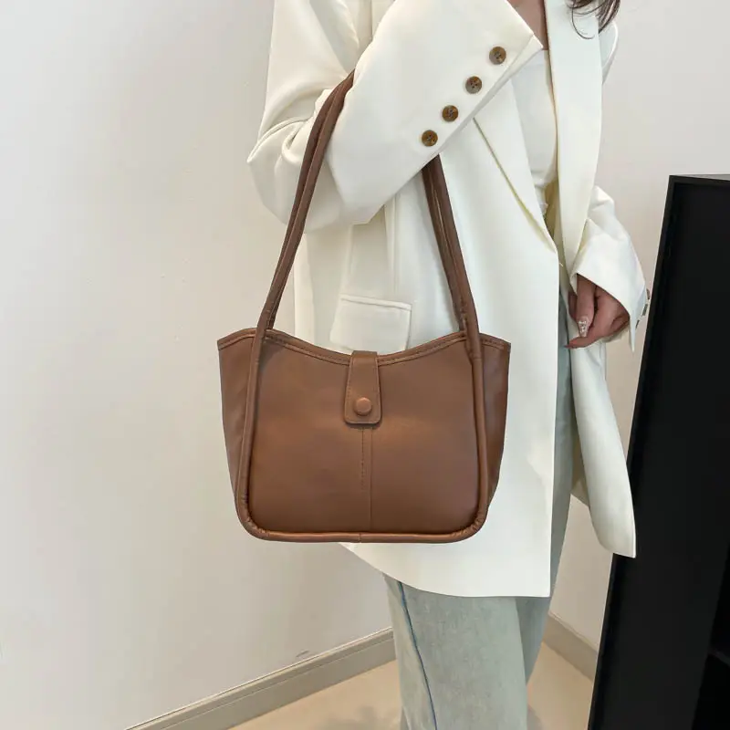 Women's 2025 Contrast Tote Bags Large Capacity Leather Goods - Image 8