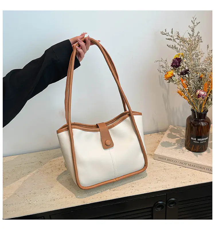 Women's 2025 Contrast Tote Bags Large Capacity Leather Goods — feature 13