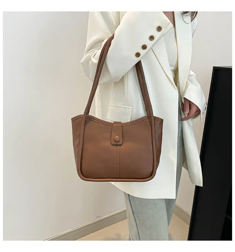 Women's 2025 Contrast Tote Bags Large Capacity Leather Goods — feature 24