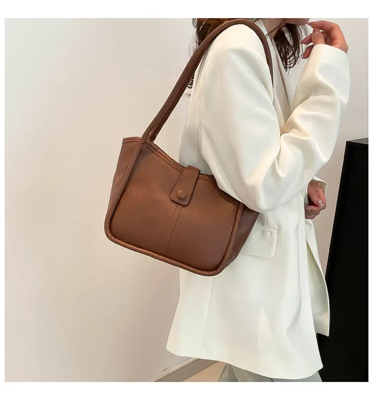 Women's 2025 Contrast Tote Bags Large Capacity Leather Goods — feature 25