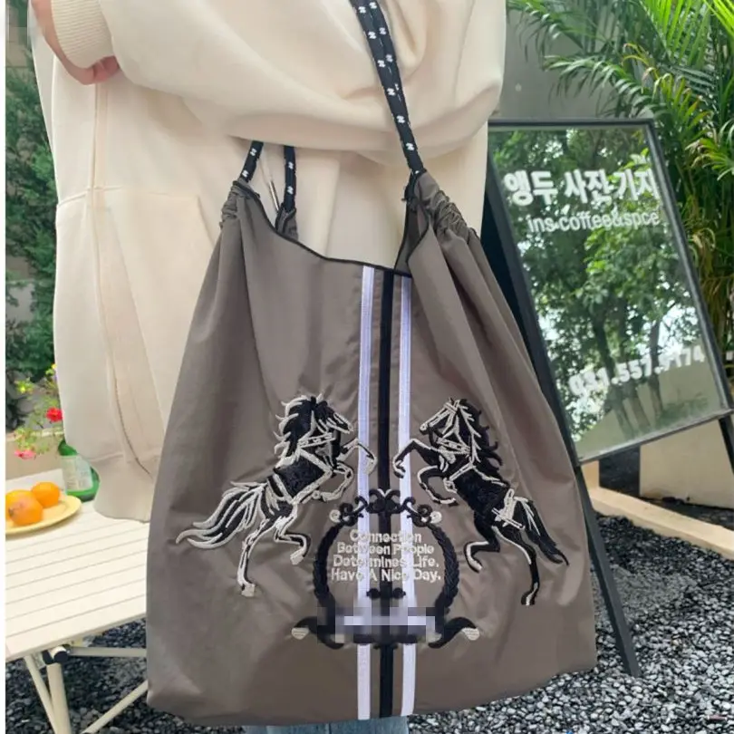 Chinese Embroidered Guofeng Women's Tan Handbag Set - Image 64