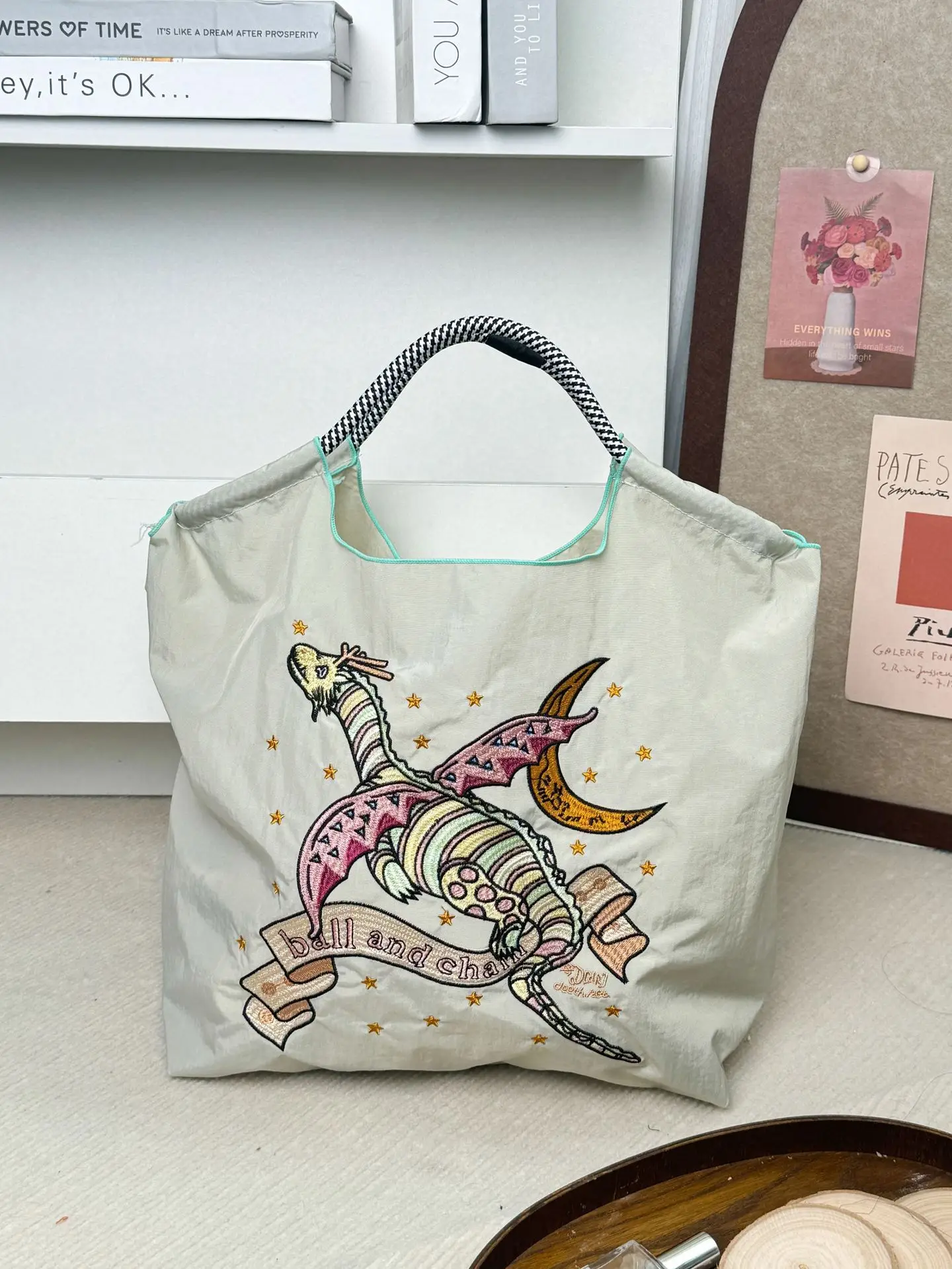 Chinese Embroidered Guofeng Women's Tan Handbag Set - Image 77