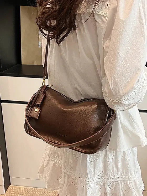 Black Retro Crossbody Bag Women Spring Summer 2025 - Image 5