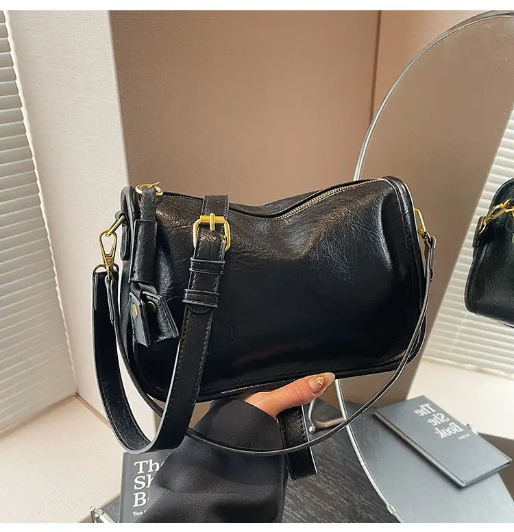 Black Retro Crossbody Bag Women Spring Summer 2025 — feature 24