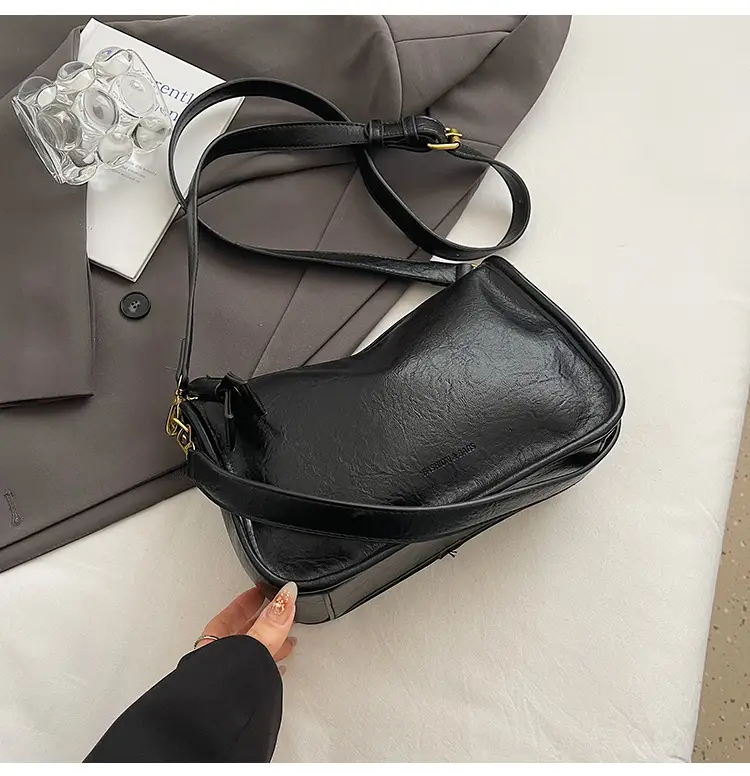 Black Retro Crossbody Bag Women Spring Summer 2025 — feature 25