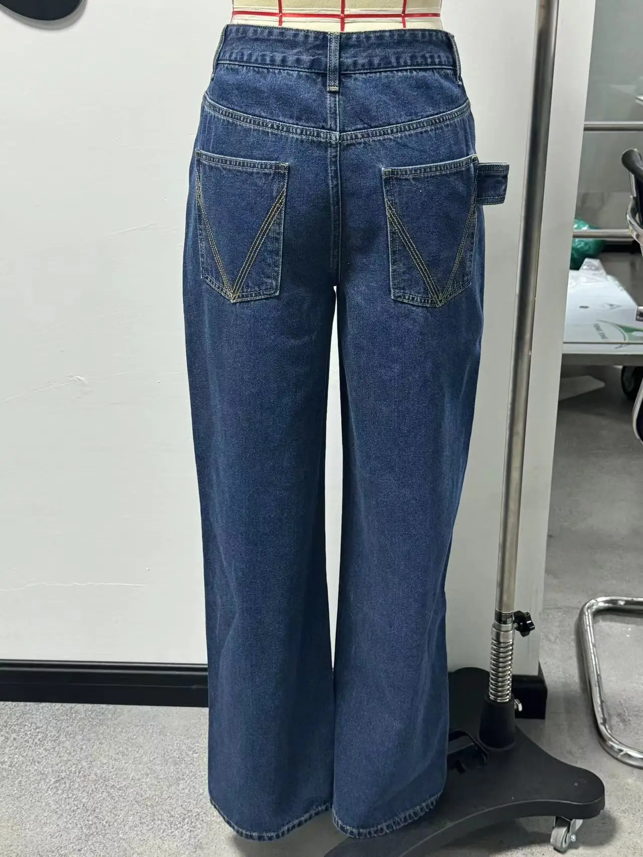 Women's High-Waisted Dark Blue Jeans Slim Fit — feature 12