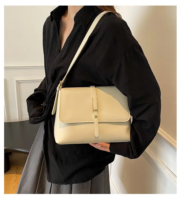 Women's Cream Crossbody Bag with Adjustable Strap — feature 2