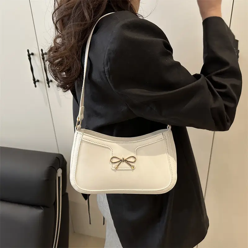 White Square Shoulder Bag with Bow Detail - Image 7