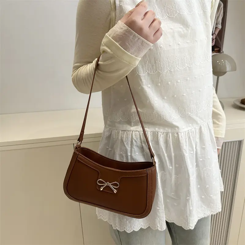 White Square Shoulder Bag with Bow Detail - Image 9