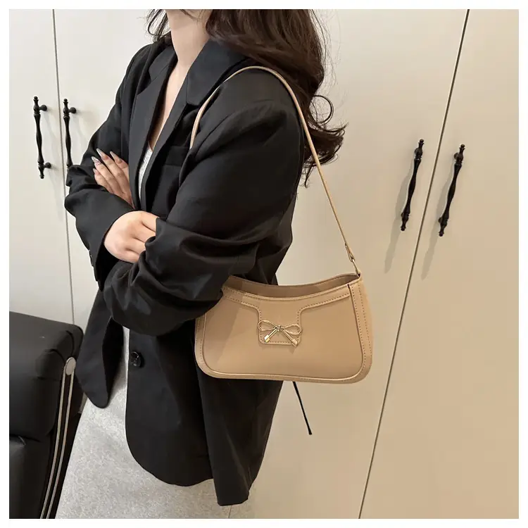 White Square Shoulder Bag with Bow Detail — feature 21