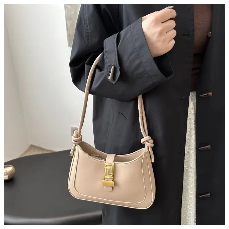 2025 Beige Gold Plated Lock Buckle Shoulder Bag — feature 12