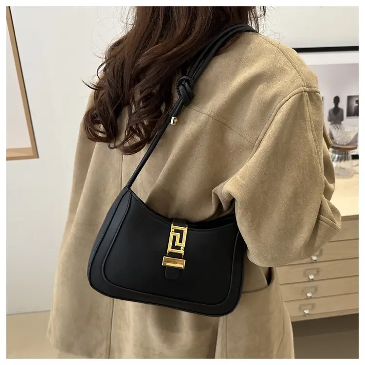2025 Beige Gold Plated Lock Buckle Shoulder Bag — feature 16
