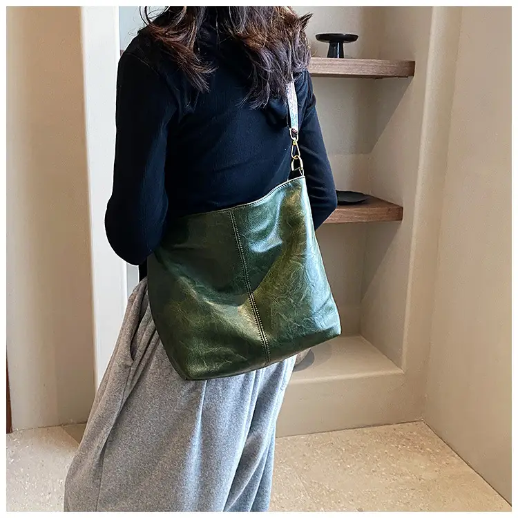 Green Leather Shoulder Bag with Embroidered Strap — feature 38
